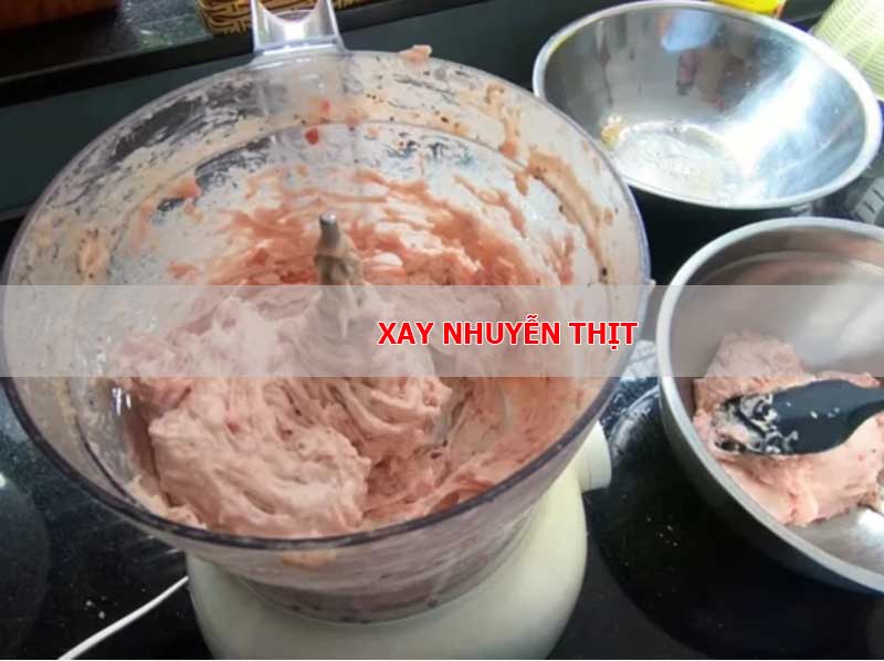 CÁCH LÀM XÚC XÍCH TẠI NHÀ NGON KHÔNG BỊ KHÔ VÀ BỞ 