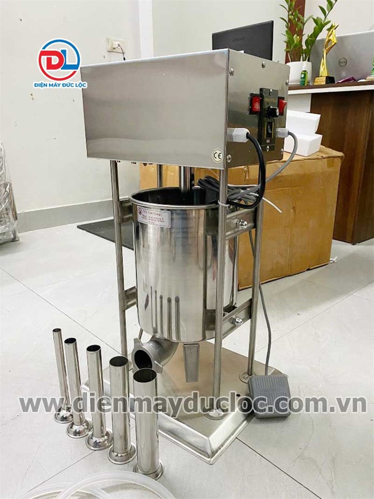 máy làm xúc xích 15 lít điện